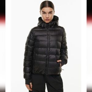 Excellent Condition TNA Little Puff Goose Down Puffer Jacket